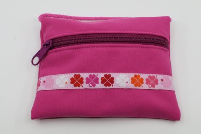 Bild von Softshell-Täschli Kleblätter auf rosa