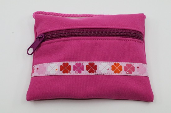 Bild von Softshell-Täschli Kleblätter auf rosa