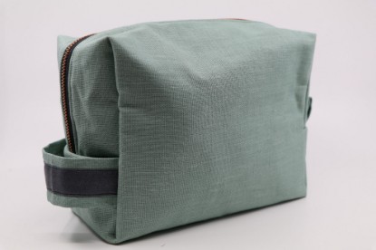 Bild von Nessesaire mint / schwarz